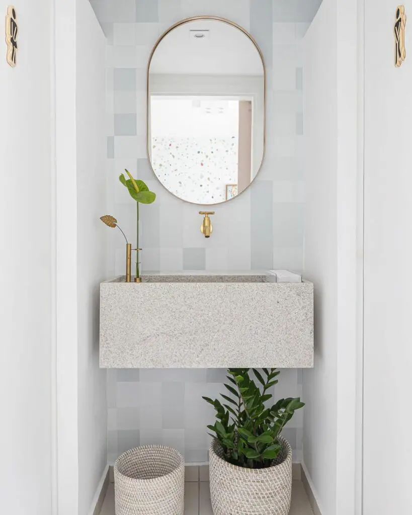 Banheiro clean e elegante em granito branco Itaúnas