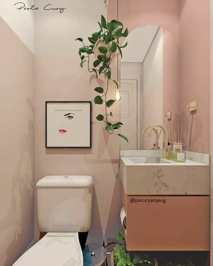 Banheiro pequeno em tons rosa
