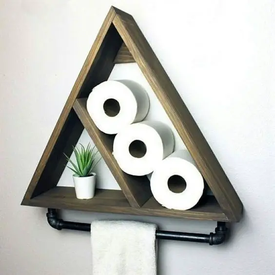 Prateleira de banheiro original em forma de triângulo 
