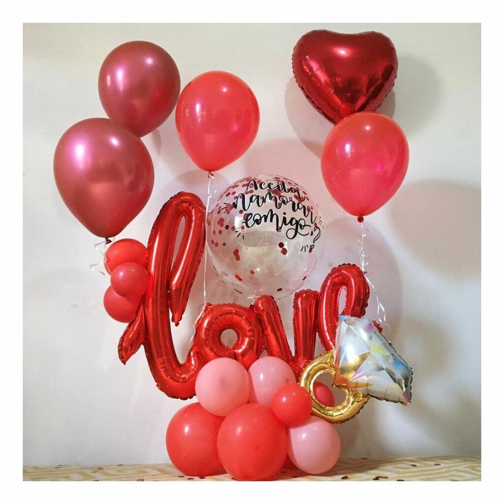 Decoração de Dia dos Namorados com balões