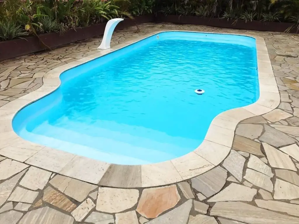 piscina de fibra