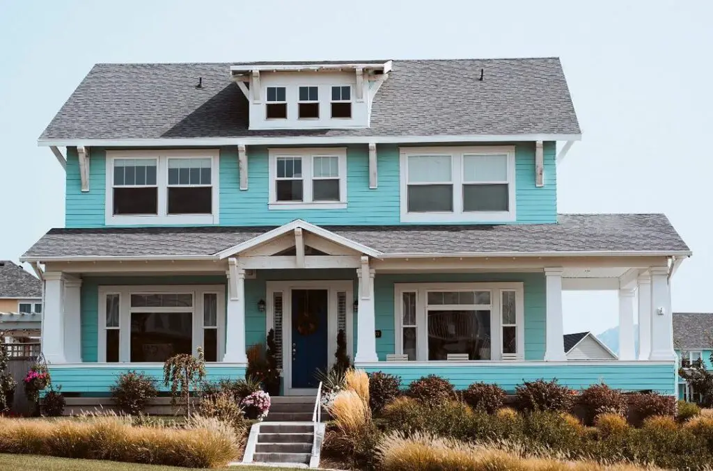 fachadas de casas azul turquesa